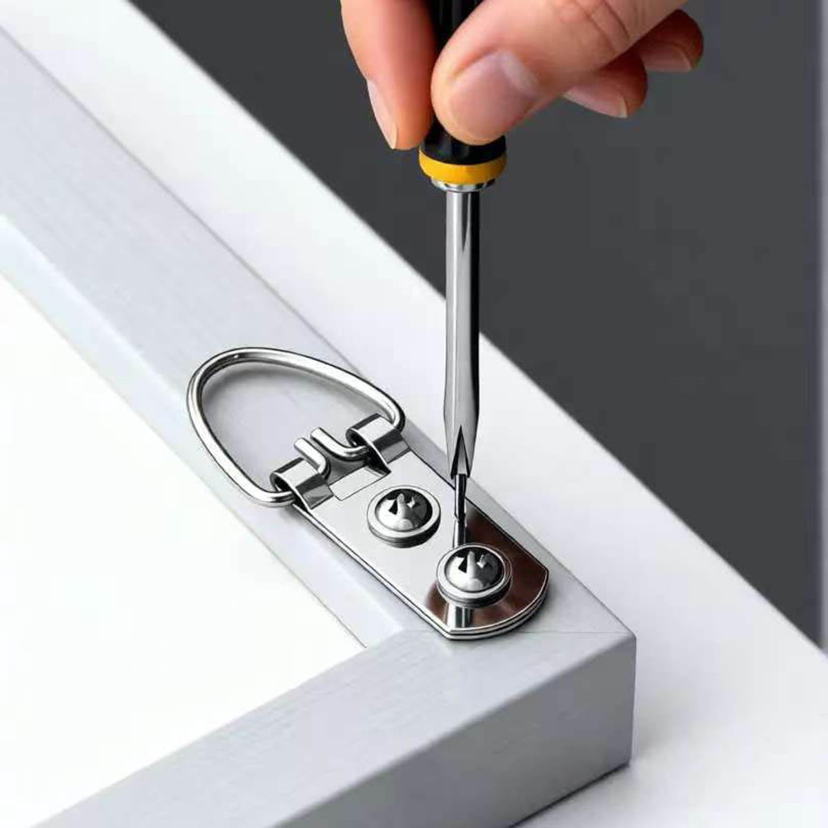 30-Pack Heavy-Duty D-Ring Picture Hangers with 60 Screws